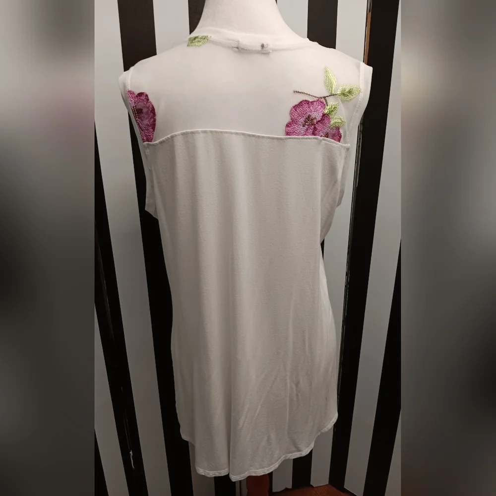 Pebble and stone tank top - Picture 13 of 13